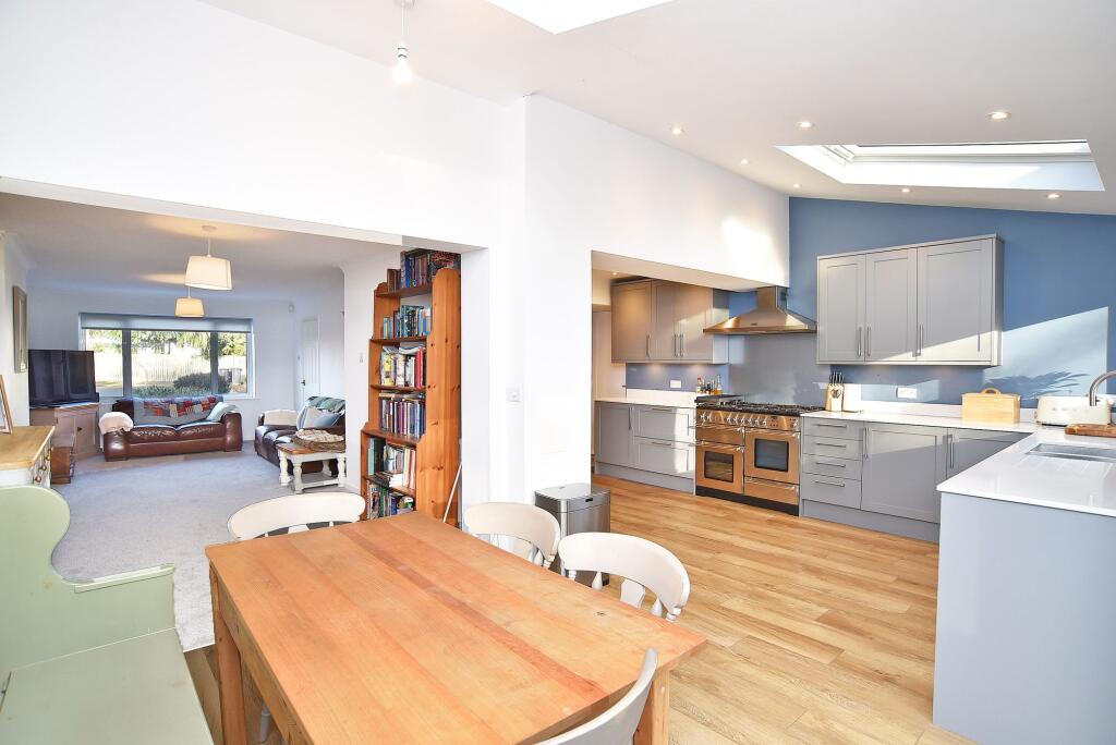 Maple Close, Harrogate, HG2 photo 4