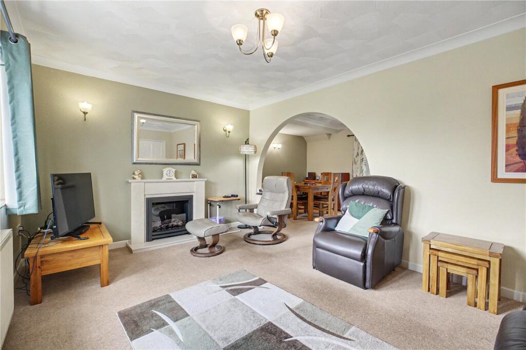 House in South Norfolk, Poringland - View 5