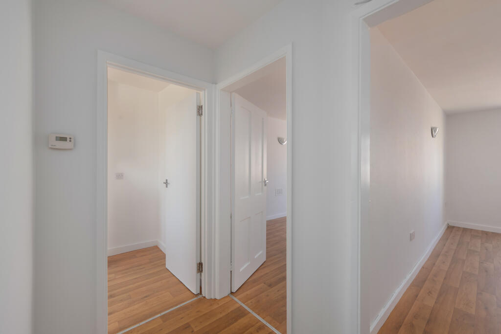Apartment in Canterbury - View 4