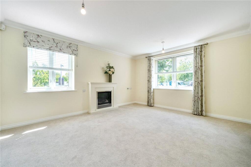 Main image of property: 18 Yeats Lodge, Greyhound Lane, Thame