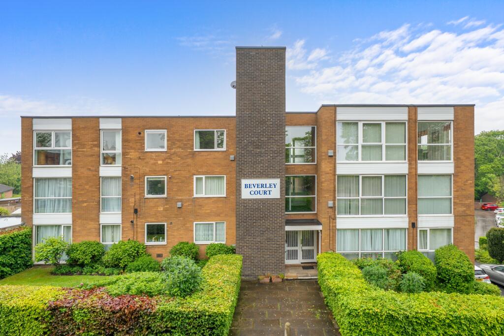 2-bed flat on Beverley Court, Shadwell Lane, Moortown, Leeds, LS17, £240,000