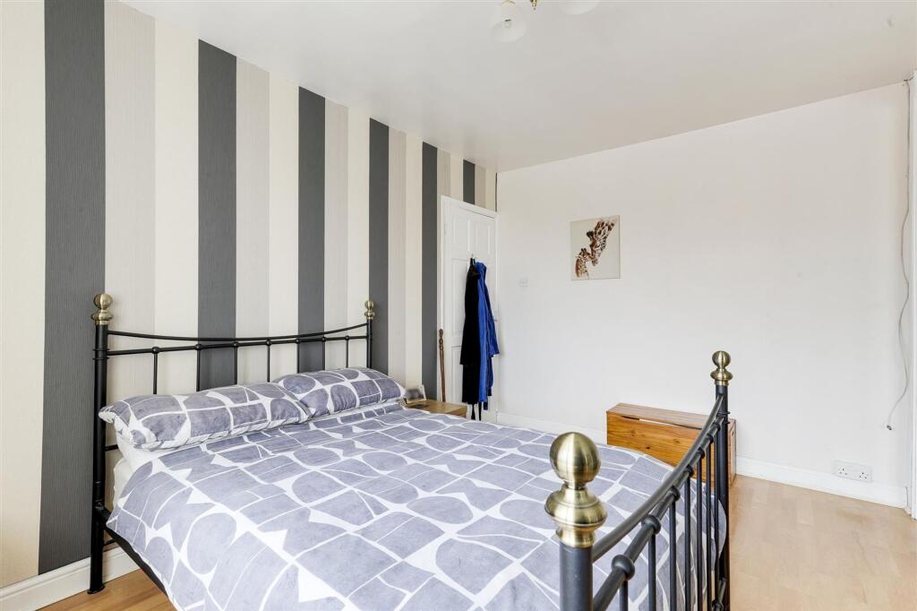 House in Nottingham, Redhill - More