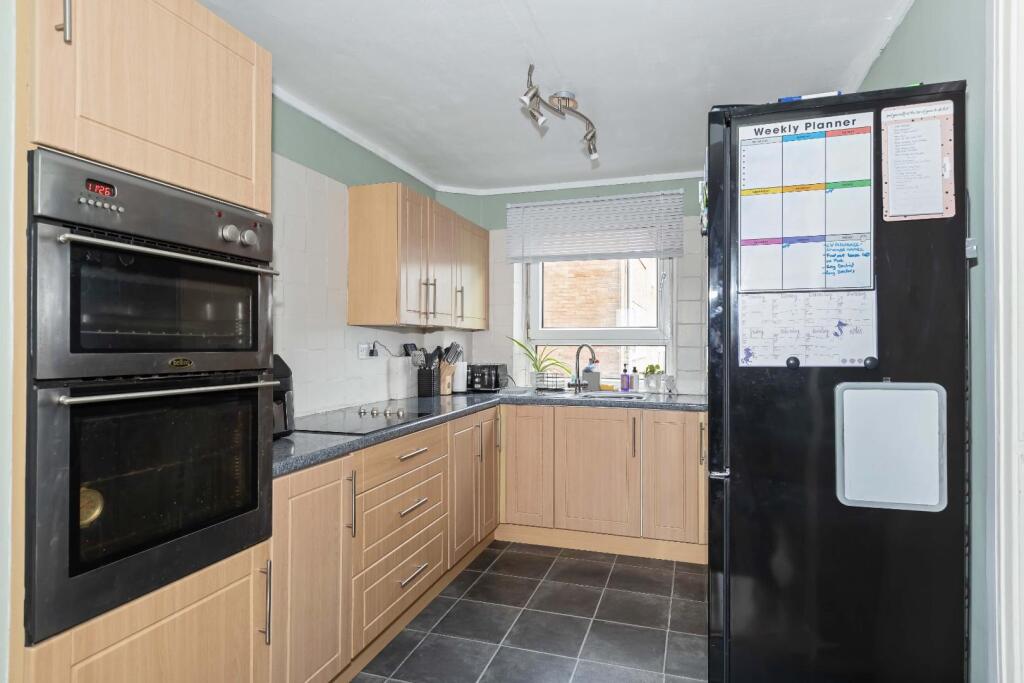 Apartment in Fishersgate, Southwick - View 3