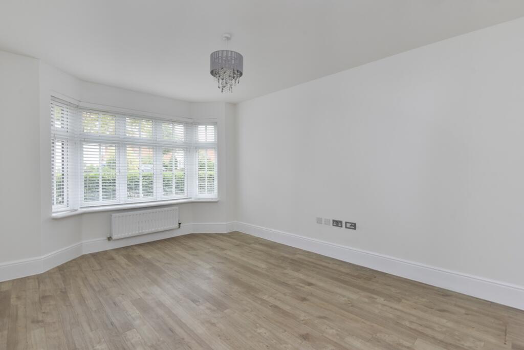 House in Dartford, Castle Hill, Ebbsfleet Valley - View 2