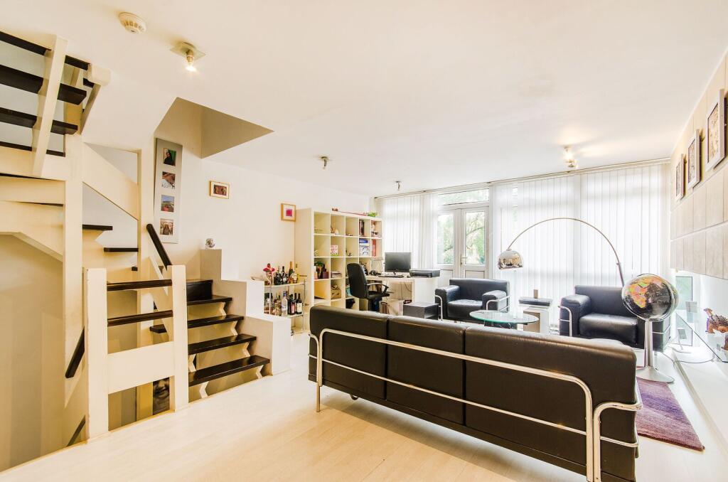 House in Harrow - View 3