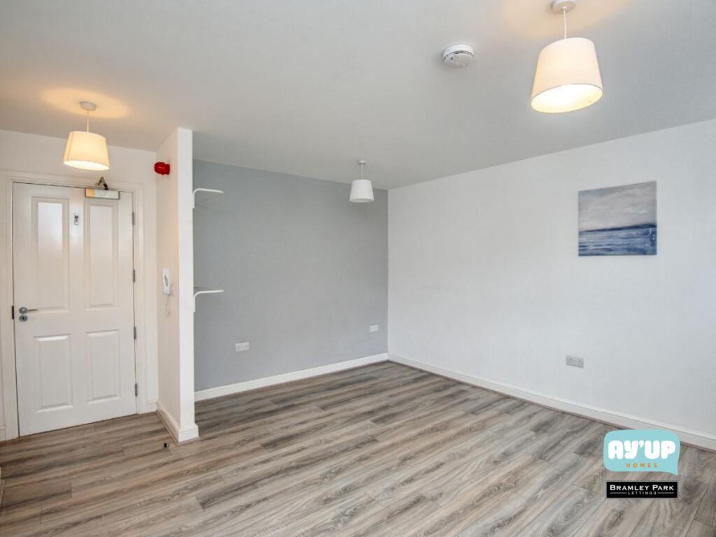 Apartment in Sheffield - View 3