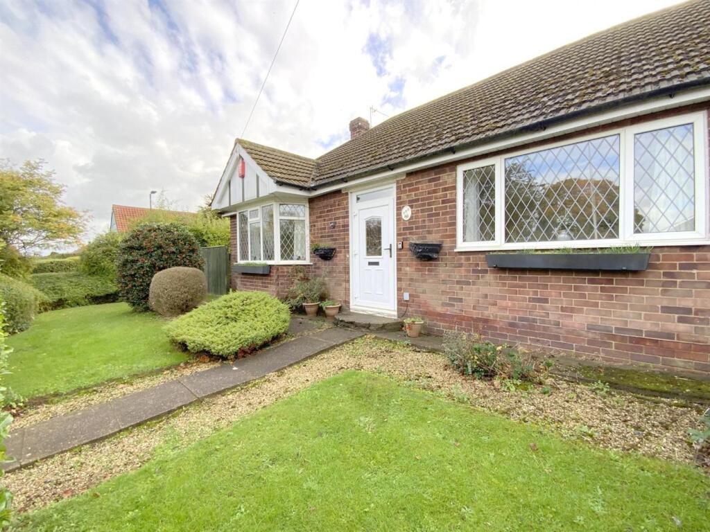 2-bed semi-detached on Laceby Road, Grimsby, £175,000