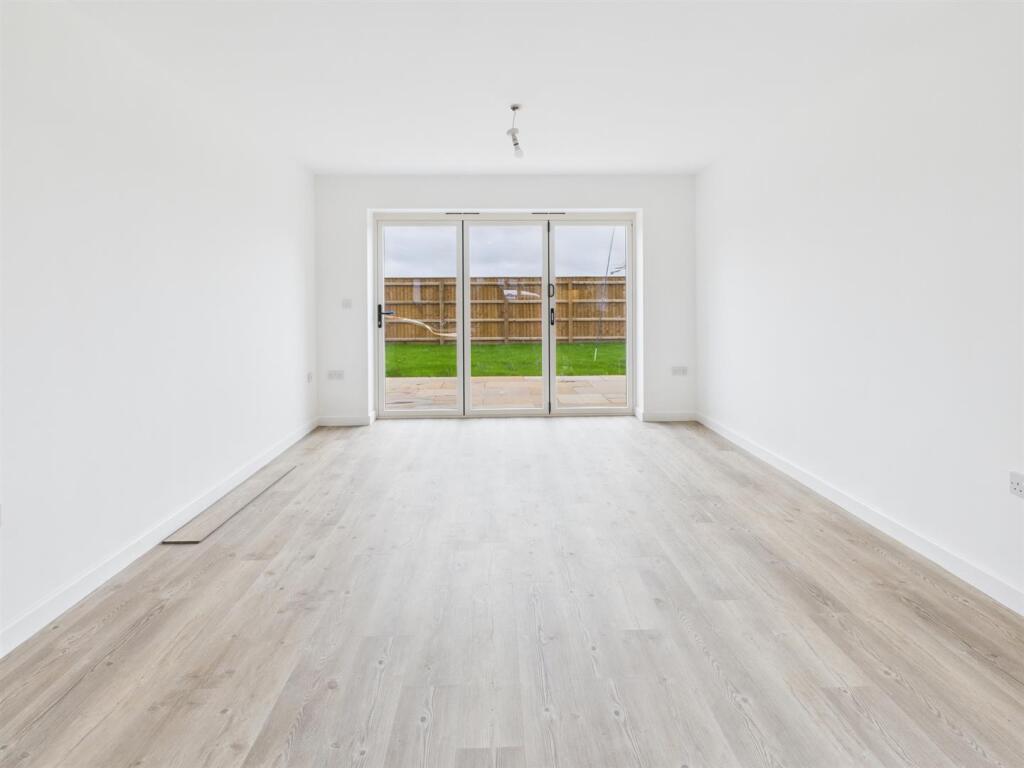 House in Peterborough - View 4