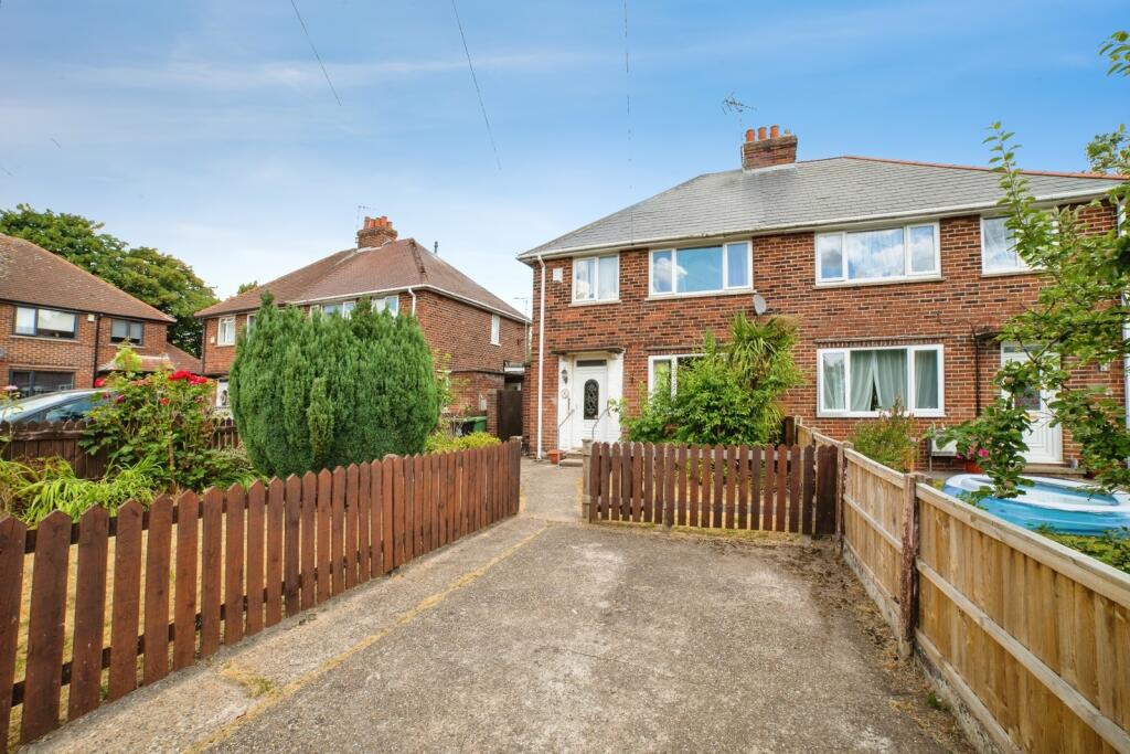 Main image of property: Pollard Drive, Mansfield, Nottinghamshire, NG18