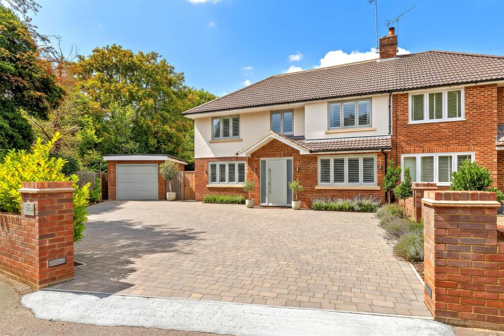 Main image of property: Ellenbrook Crescent