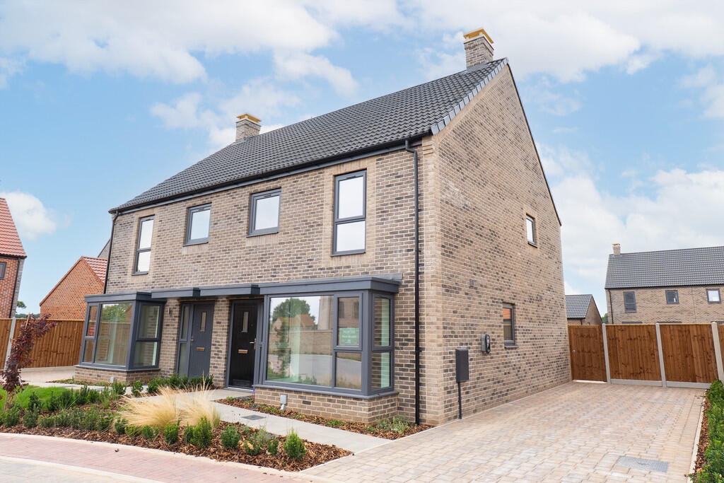 3-bed semi-detached on St Giles Park, Cringleford, £352,000