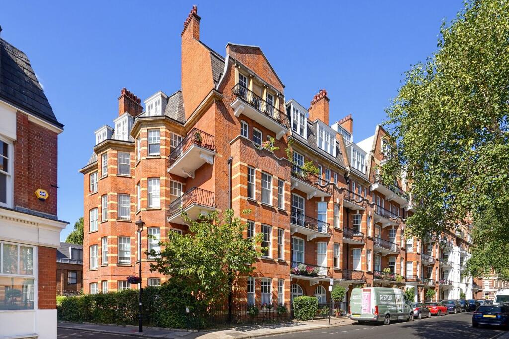 Main image of property: Ashley Gardens, Emery Hill Street, London, SW1P