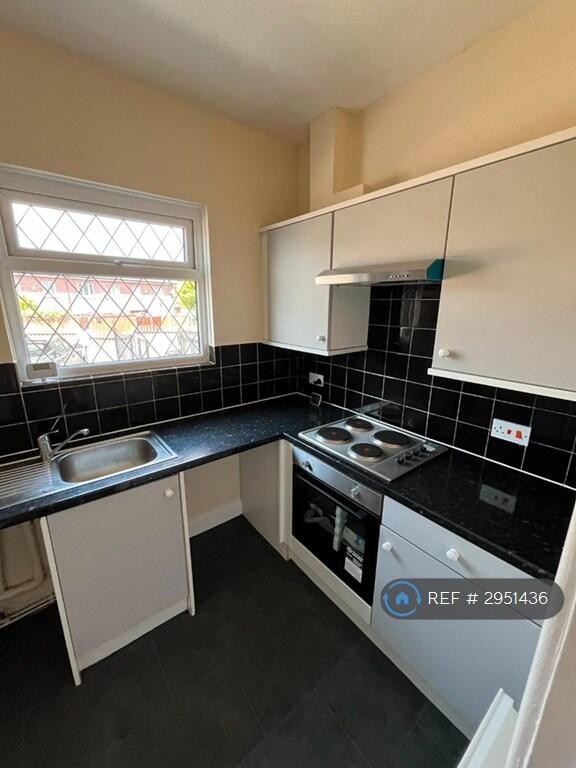 Main image of property: Wellmead Close, Manchester, M8