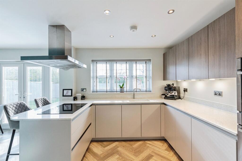 House in Preston - View 5