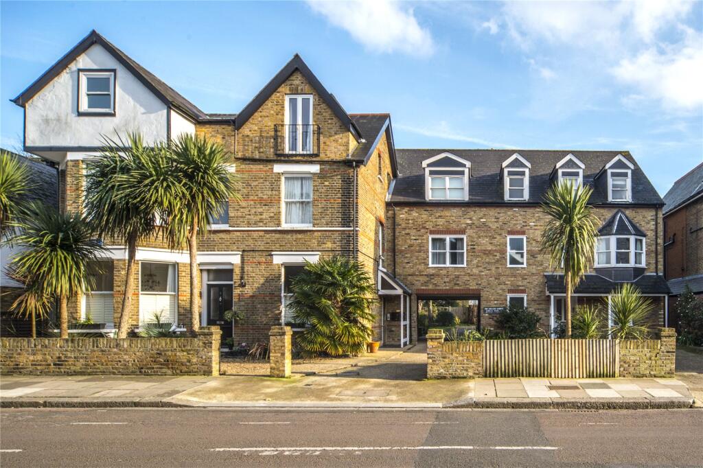 Main image of property: Lion Gate Gardens, Kew, Richmond, Surrey, TW9