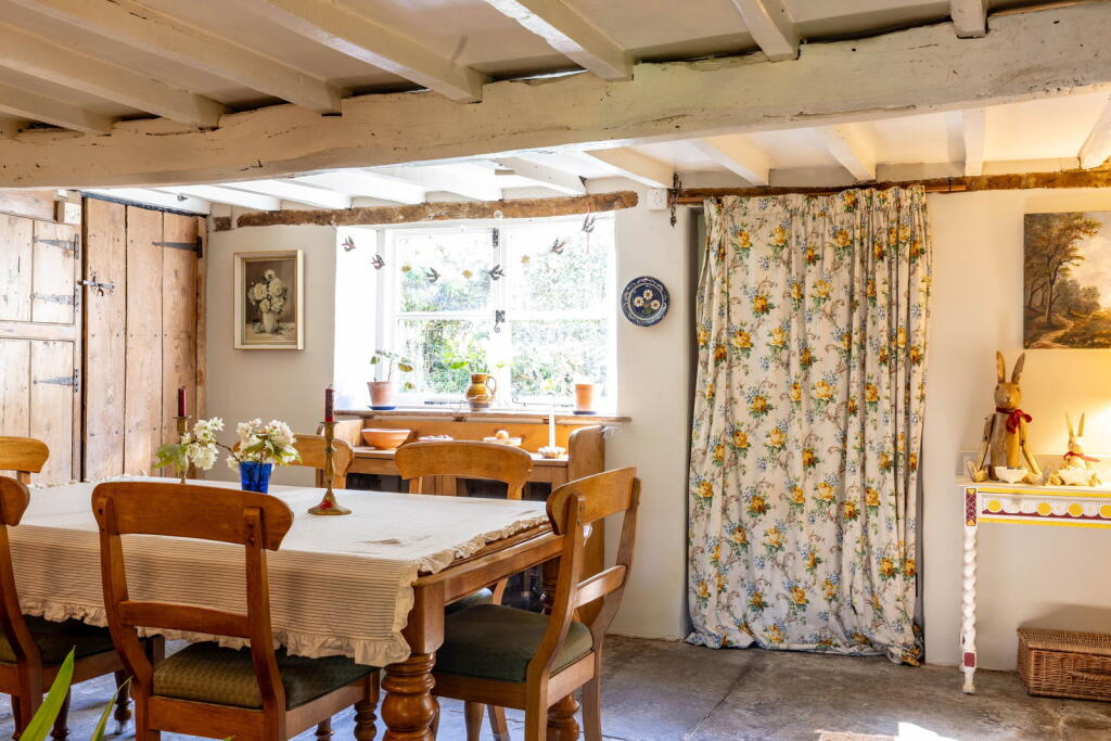 House in Crockerton, Longbridge Deverill - View 5