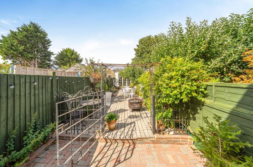 House in Dorchester - View 4
