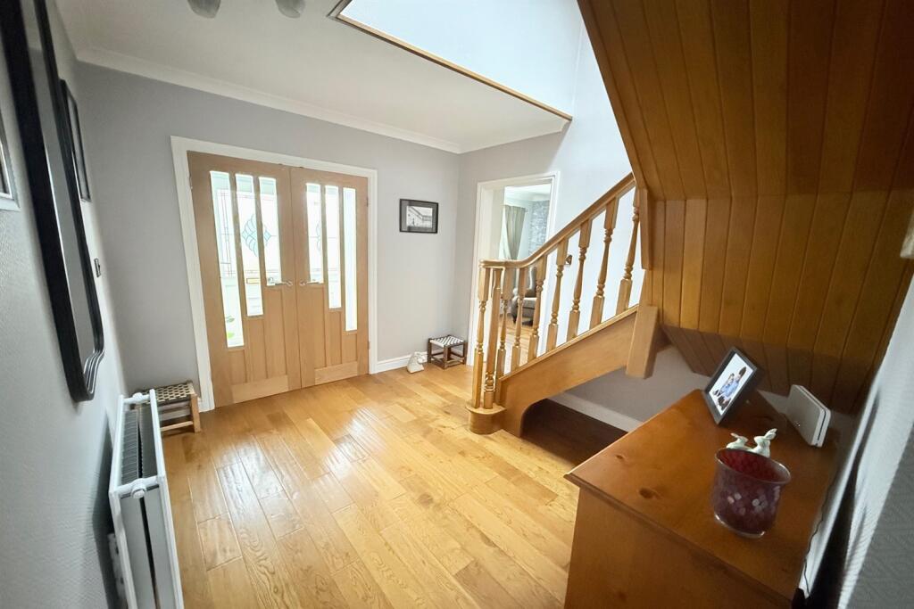 House in Warrington, Wilhead, Burtonwood and Westbrook - View 4