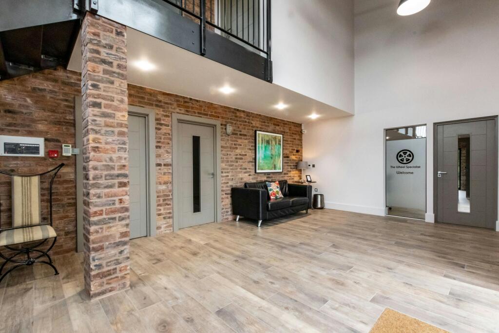 Cow Shed Deliver 5636 - Copy.jpg
