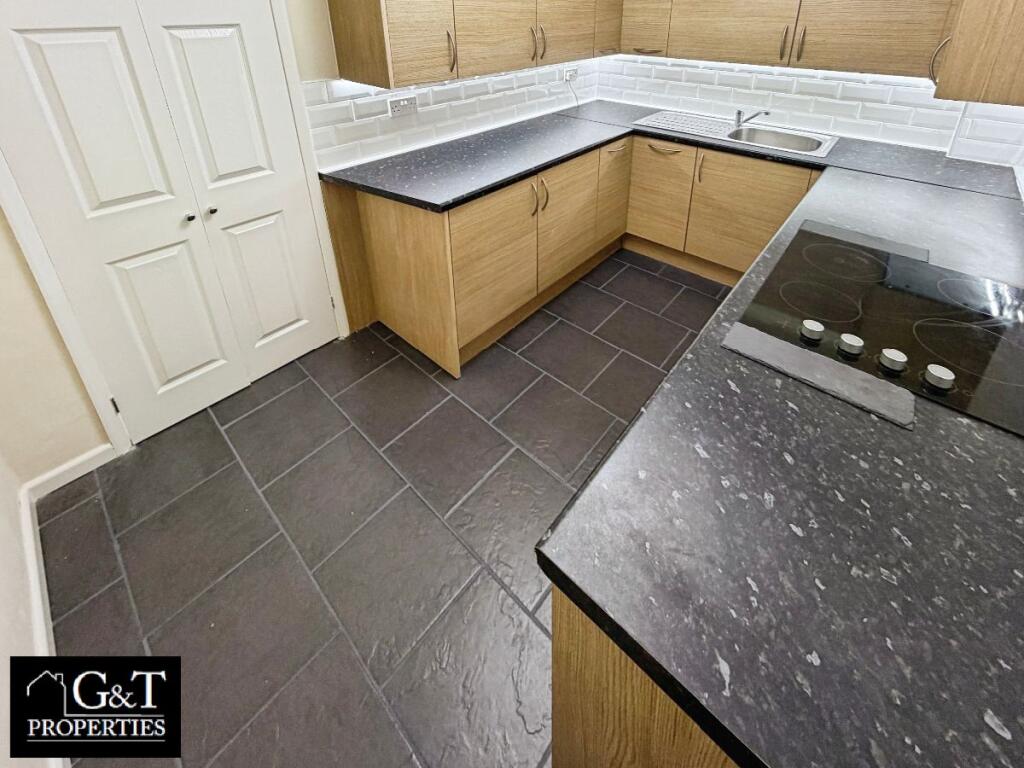 Apartment in Dudley, West Midlands - More