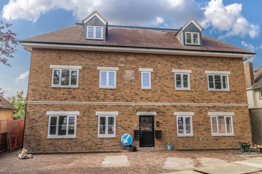 Apartment in Bromley - View 2
