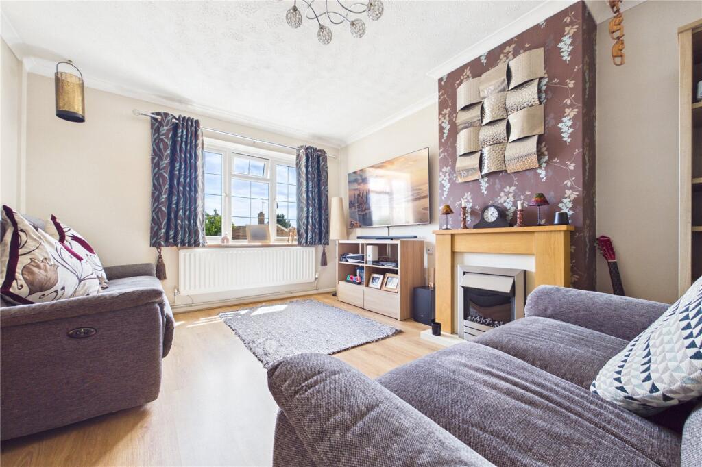 House in Reading, Little Heath, Tilehurst - View 4