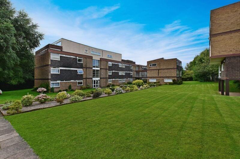 Main image of property: Wolverhampton Road - 999 Yr Leasehold Apt, Oldbury, B68