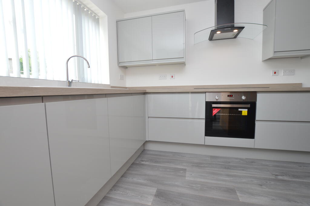 Main image of property: The Mount, Castleford