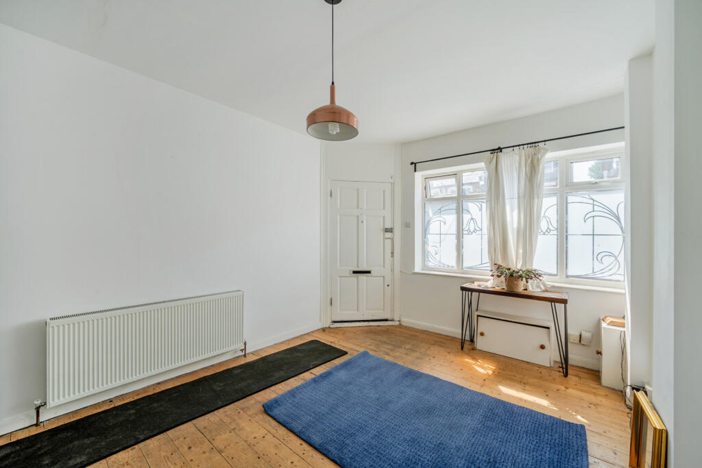 Main image of property: Newlands Park, London