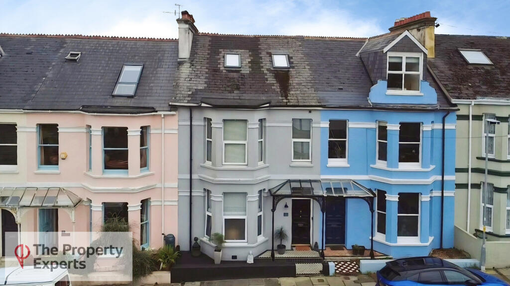 House in Plymouth, Lower Compton