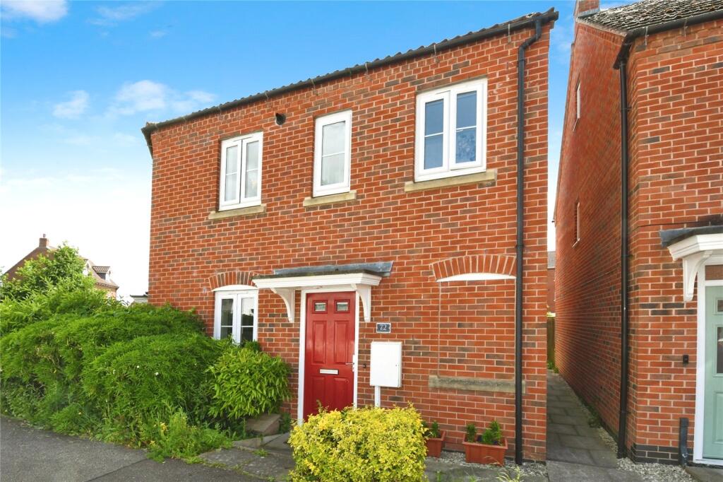 2-bed flat on Greenfinch Crescent, Witham St. Hughs, Lincoln, Lincolnshire, LN6, £125,000
