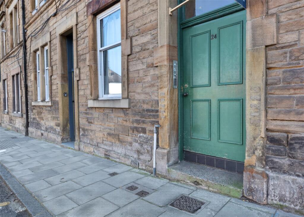 Main image of property: 24/8 Broughton Road, Broughton, Edinburgh, EH7 4EB