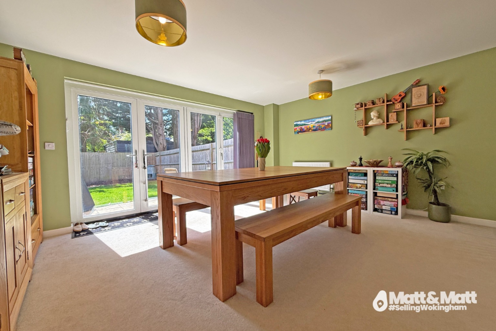 House in Wokingham - View 4