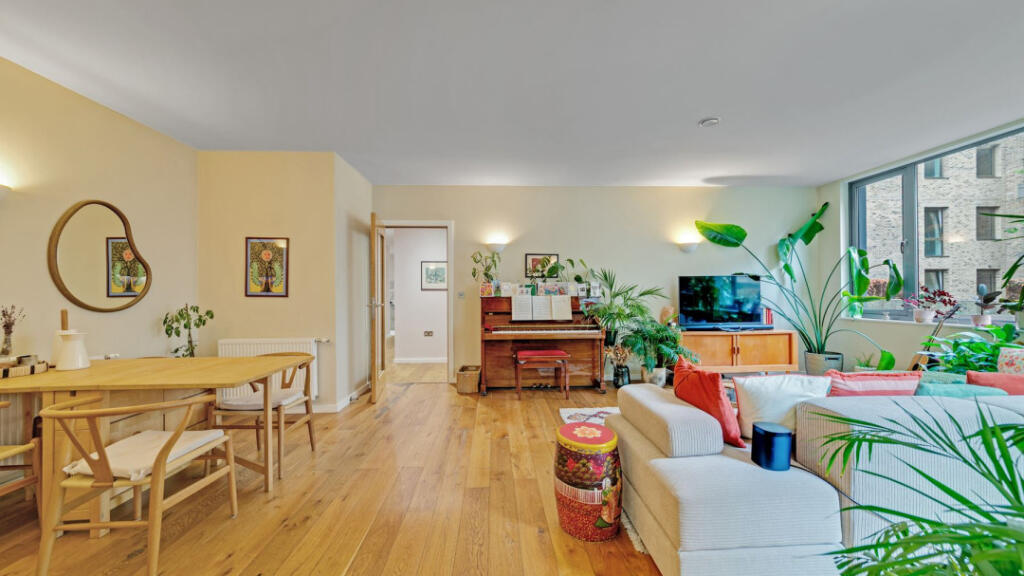 Apartment in London - View 4