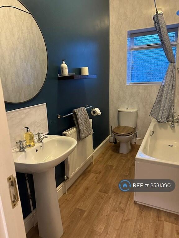 Apartment in Dover, Walmer - More