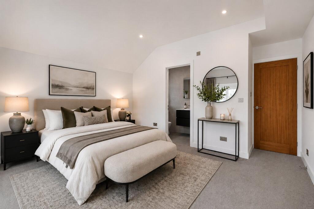 House in Berkshire, Sunninghill and Ascot - More