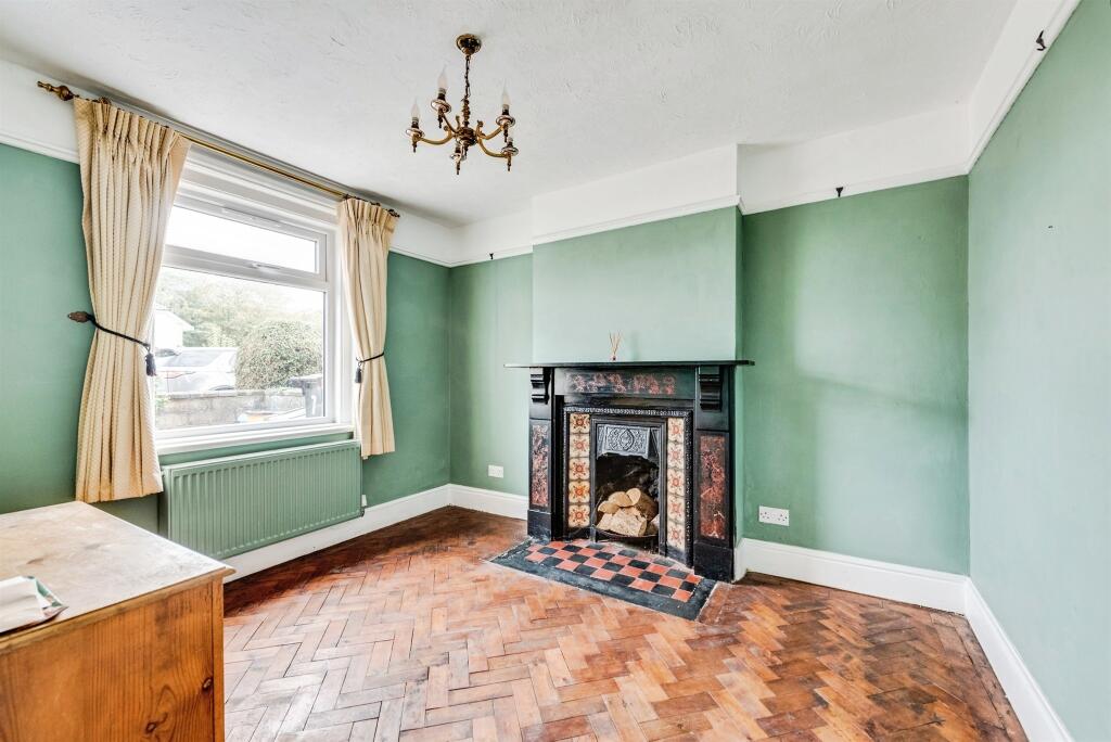 House in Stratton St Margaret, Swindon - View 4