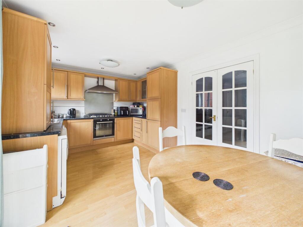 House in Gloucester - View 2