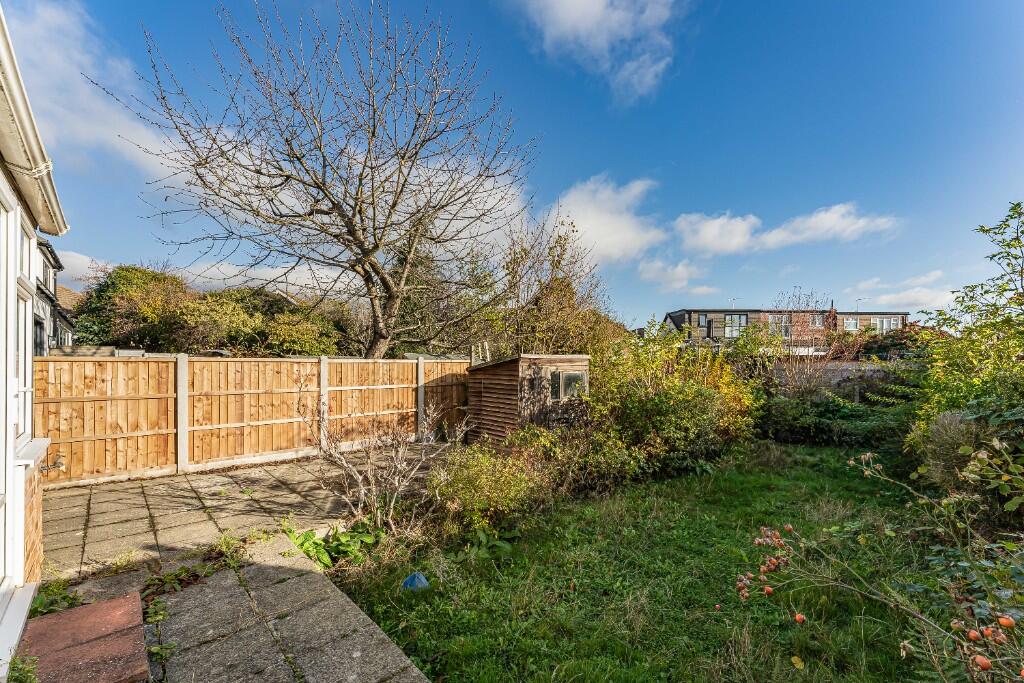 House in London - View 4