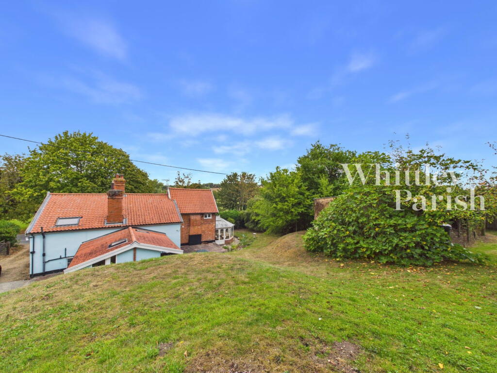 House in Ipswich - View 2