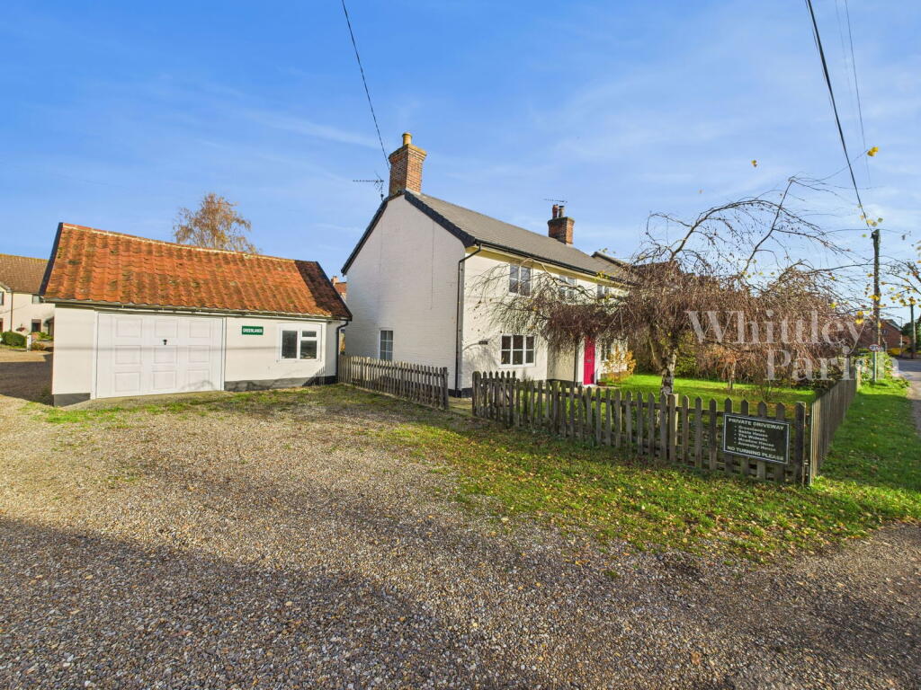4-bed house on Cross Street, Hoxne, £425,000
