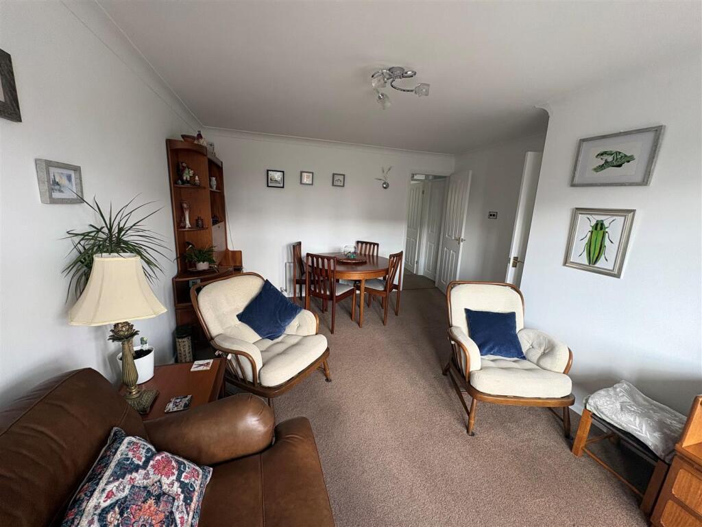 House in Staffordshire Moorlands, Leek - View 3