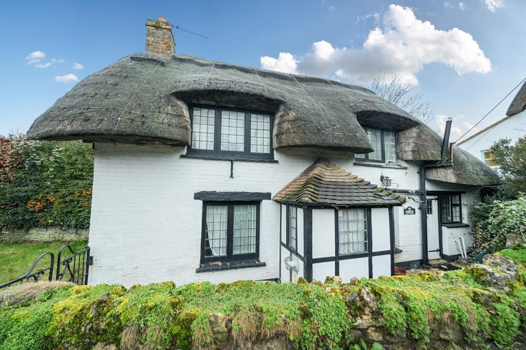 Main image of property: Long Crendon, Buckinghamshire, Buckinghamshire, HP18