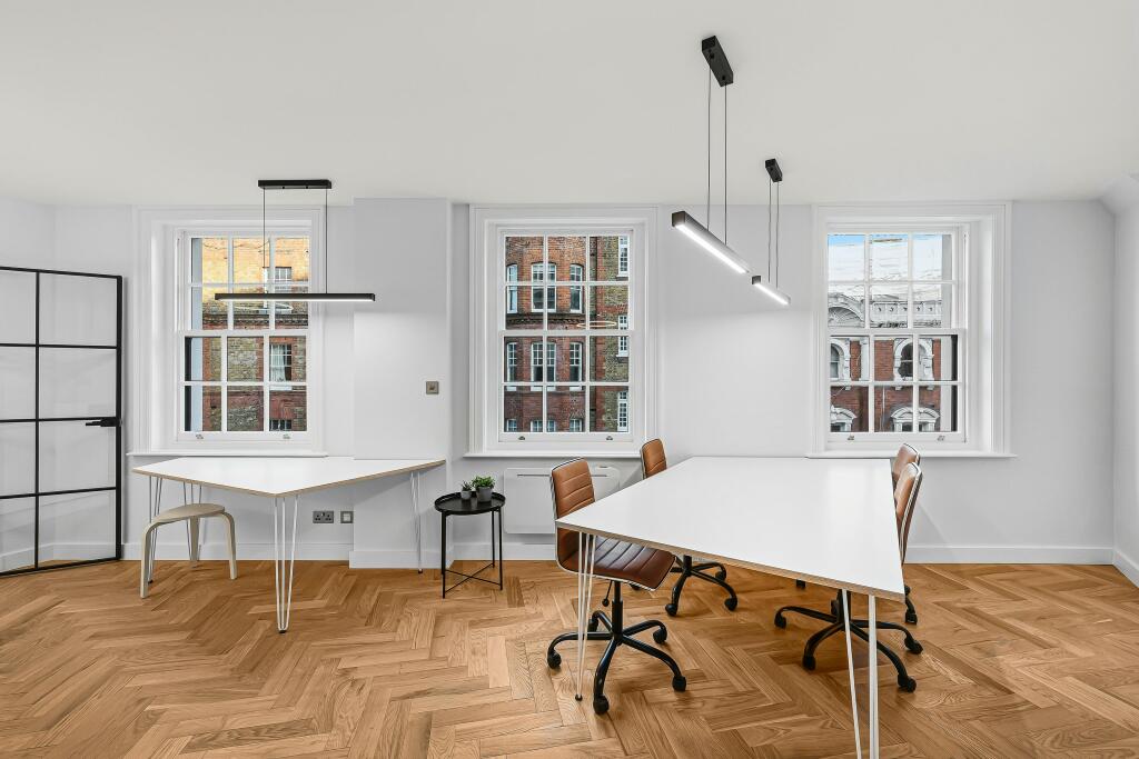 OFFICE 4.jpg
