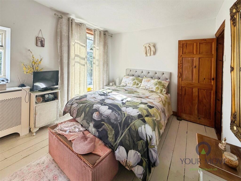 House in Maidstone, Vinters Park - More