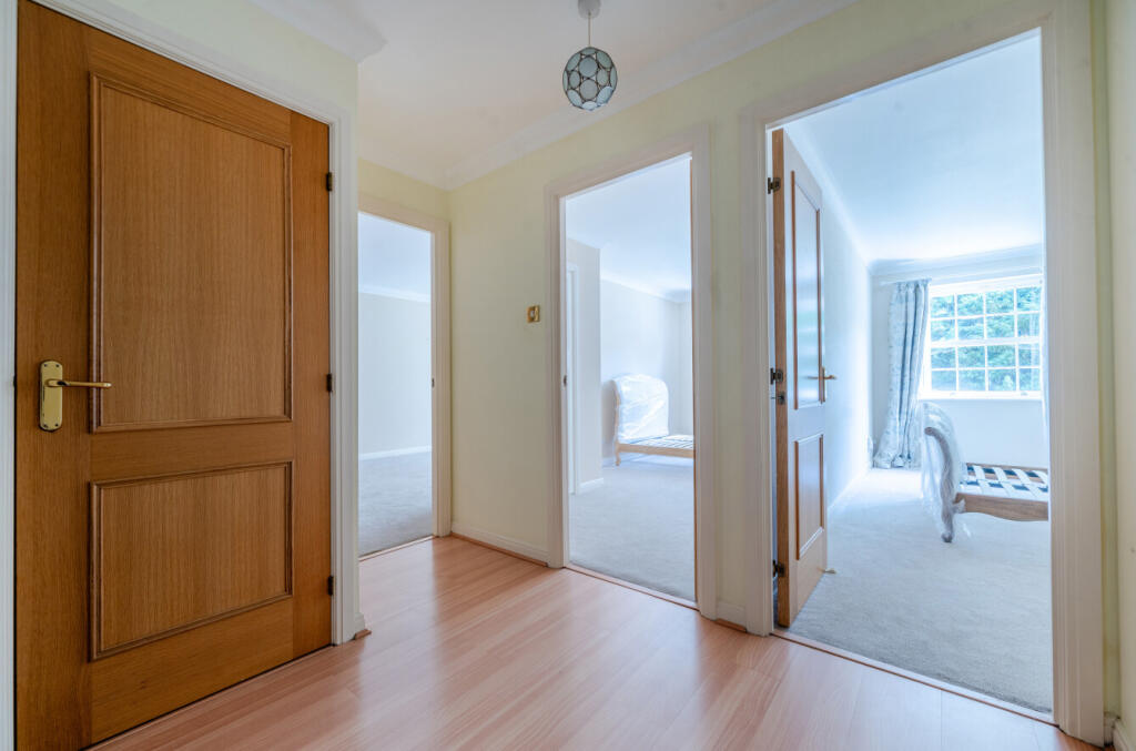 Apartment in Wokingham - View 2