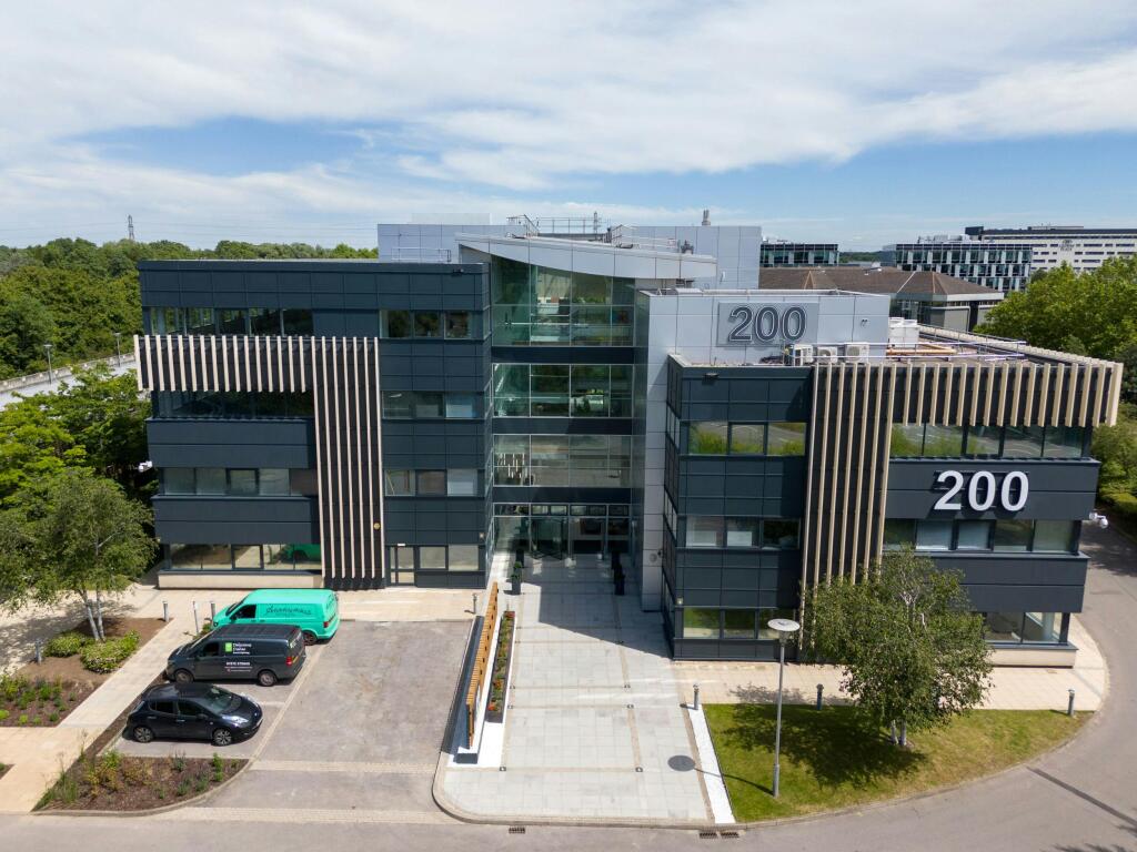 200 BERKSHIRE PLACE X SOLENT SKY SERVICES27.jpg