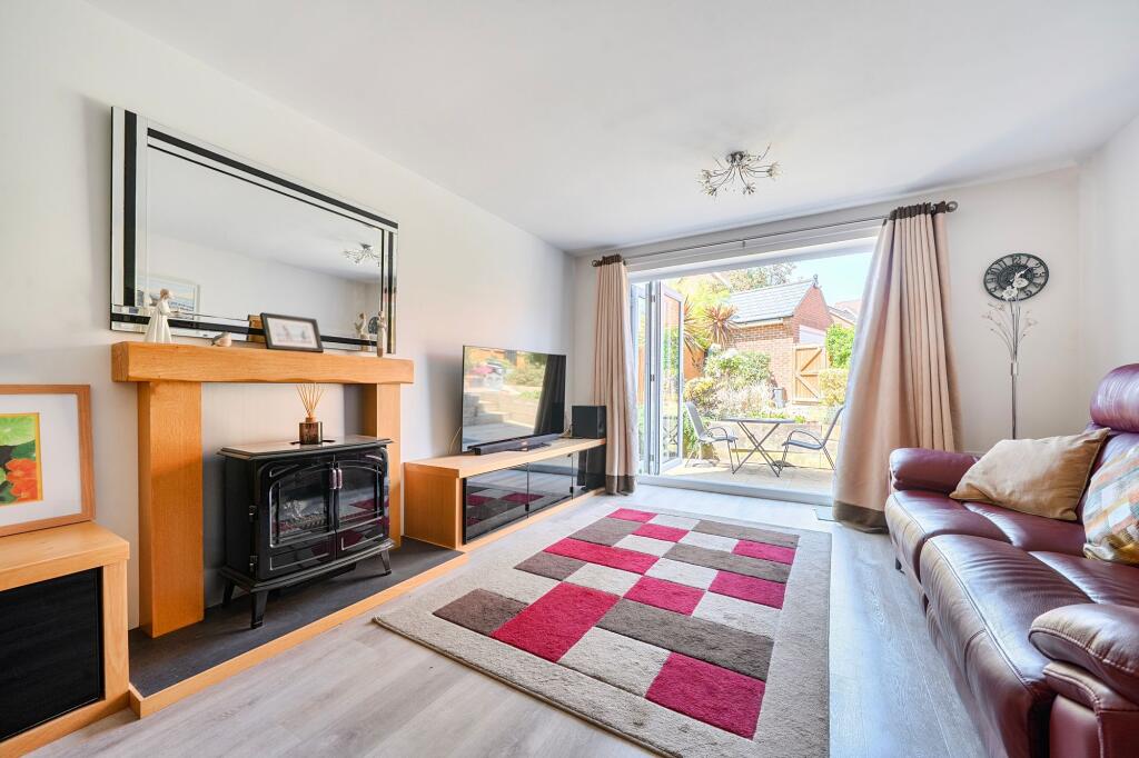House in Havant, Hampshire - View 3