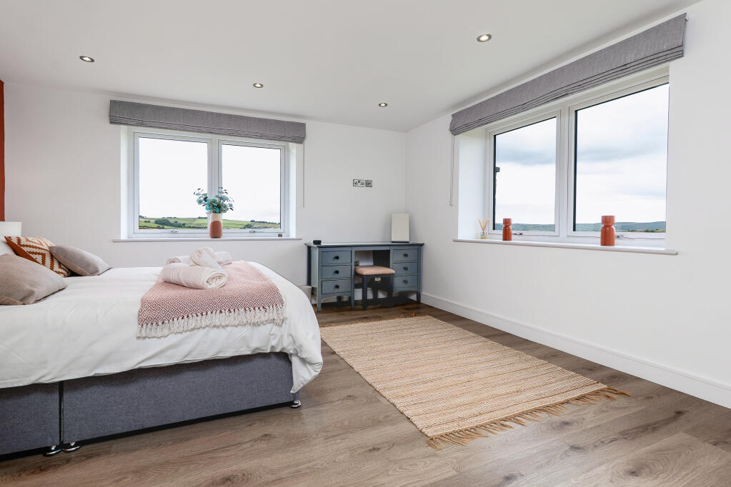 House in Blackburn - View 4
