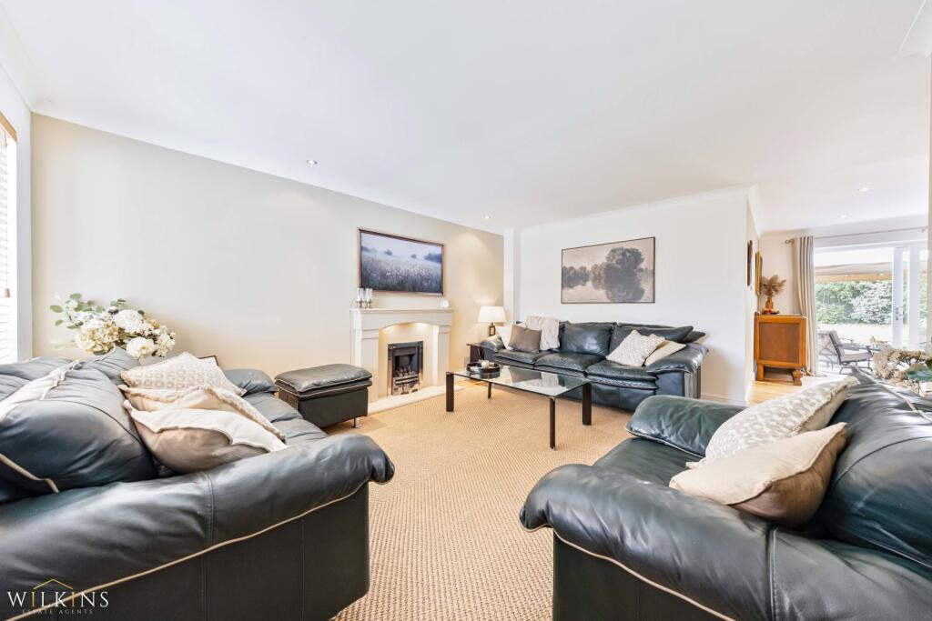 House in Tamworth, Staffordshire - View 4